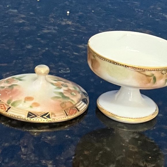 NIPPON Hand painted ceramic trinket box - Picture 2 of 3